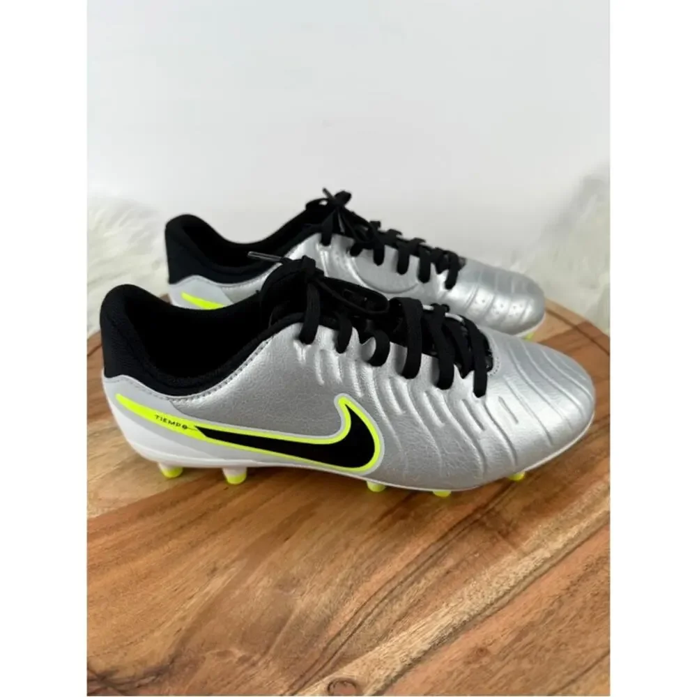 Nike Tiempo Legend 10 Club‎ Youth 5.5Y Silver Volt Black Soccer Cleats NWB